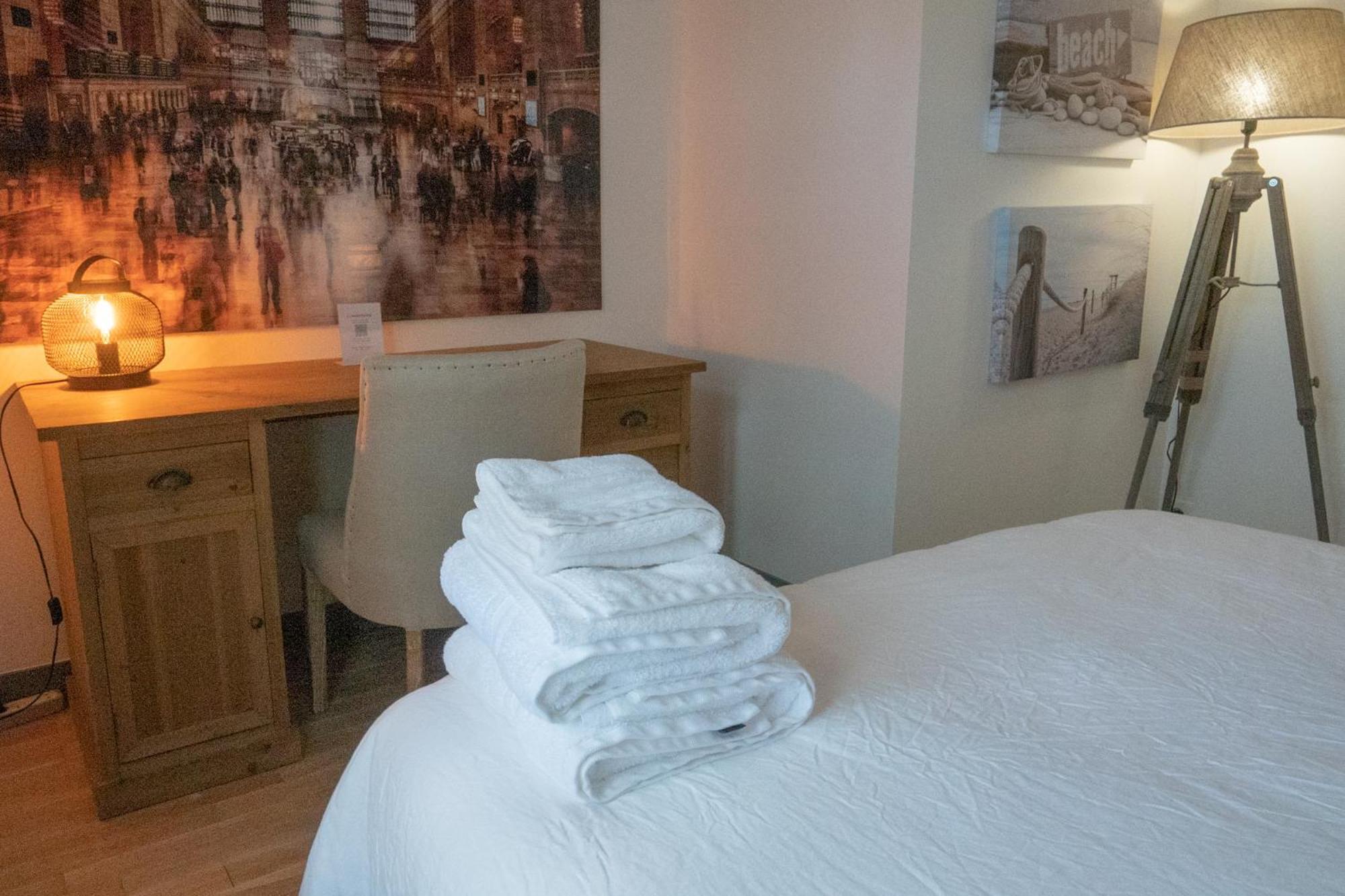 La Martinoise Garden Hotel Saint-Martin-de-Ré Стая снимка